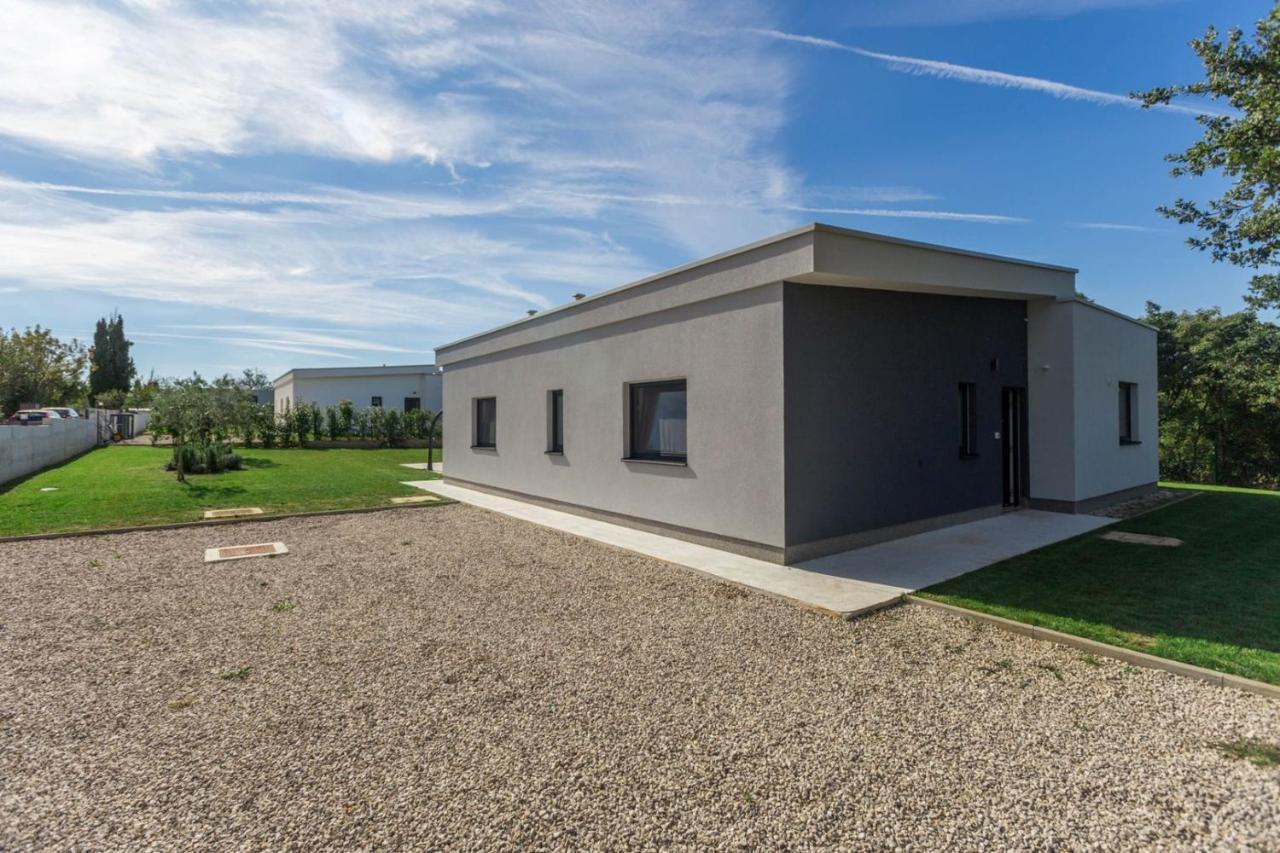 Villa Mariva Zminj Luaran gambar
