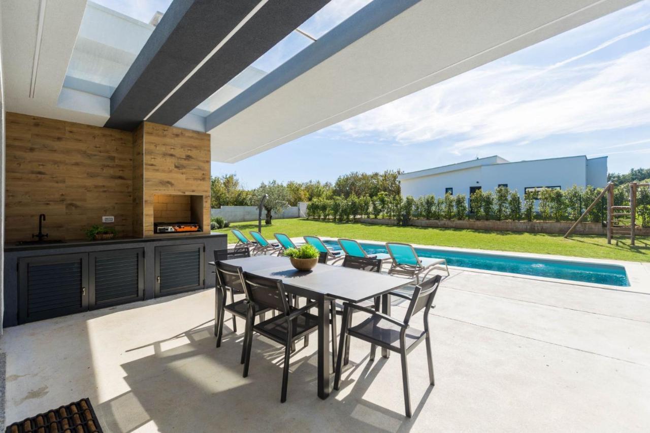 Villa Mariva Zminj Luaran gambar